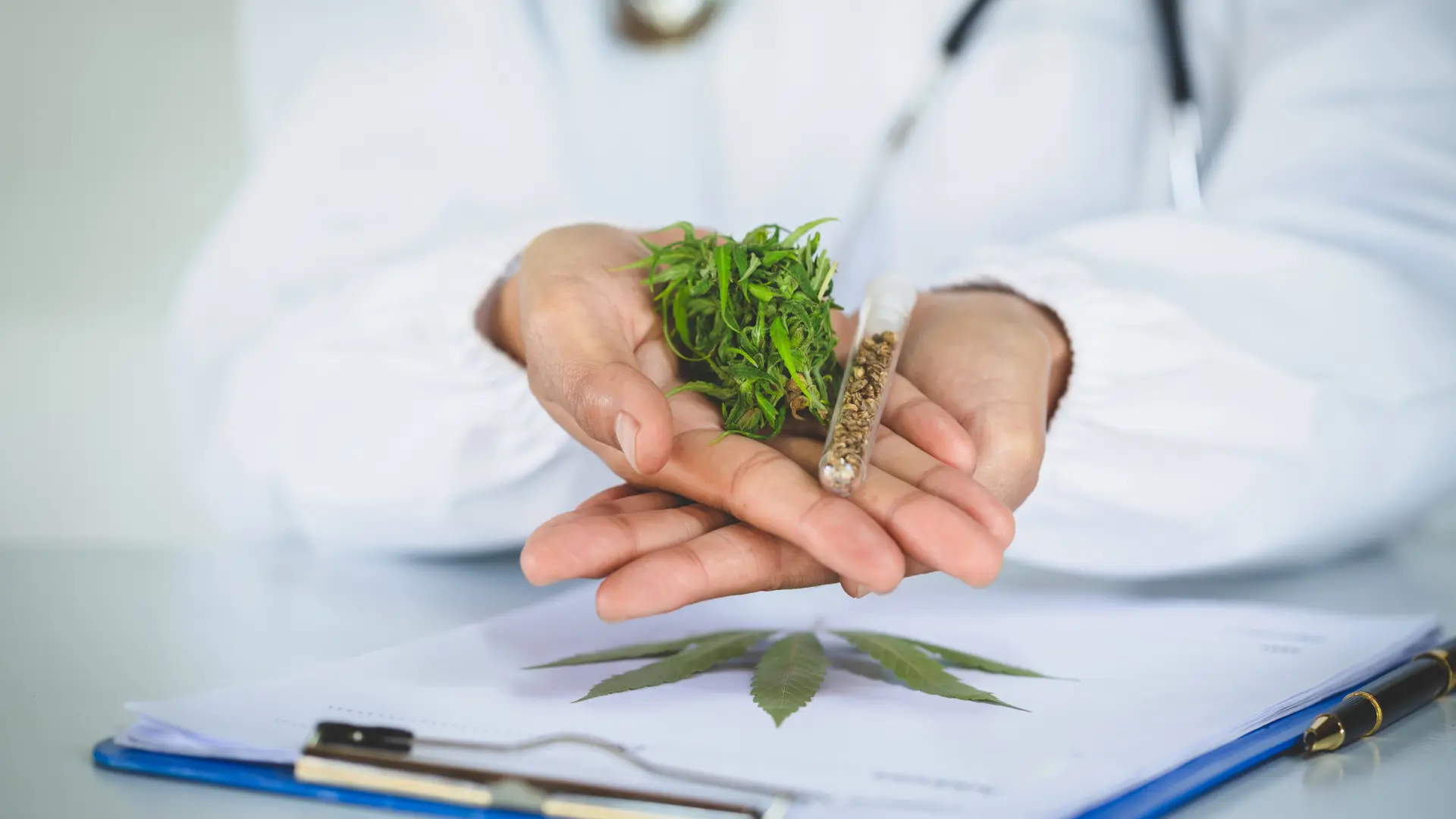 DEA Validates New Two-Step Test for Marijuana’s Medical Use Image