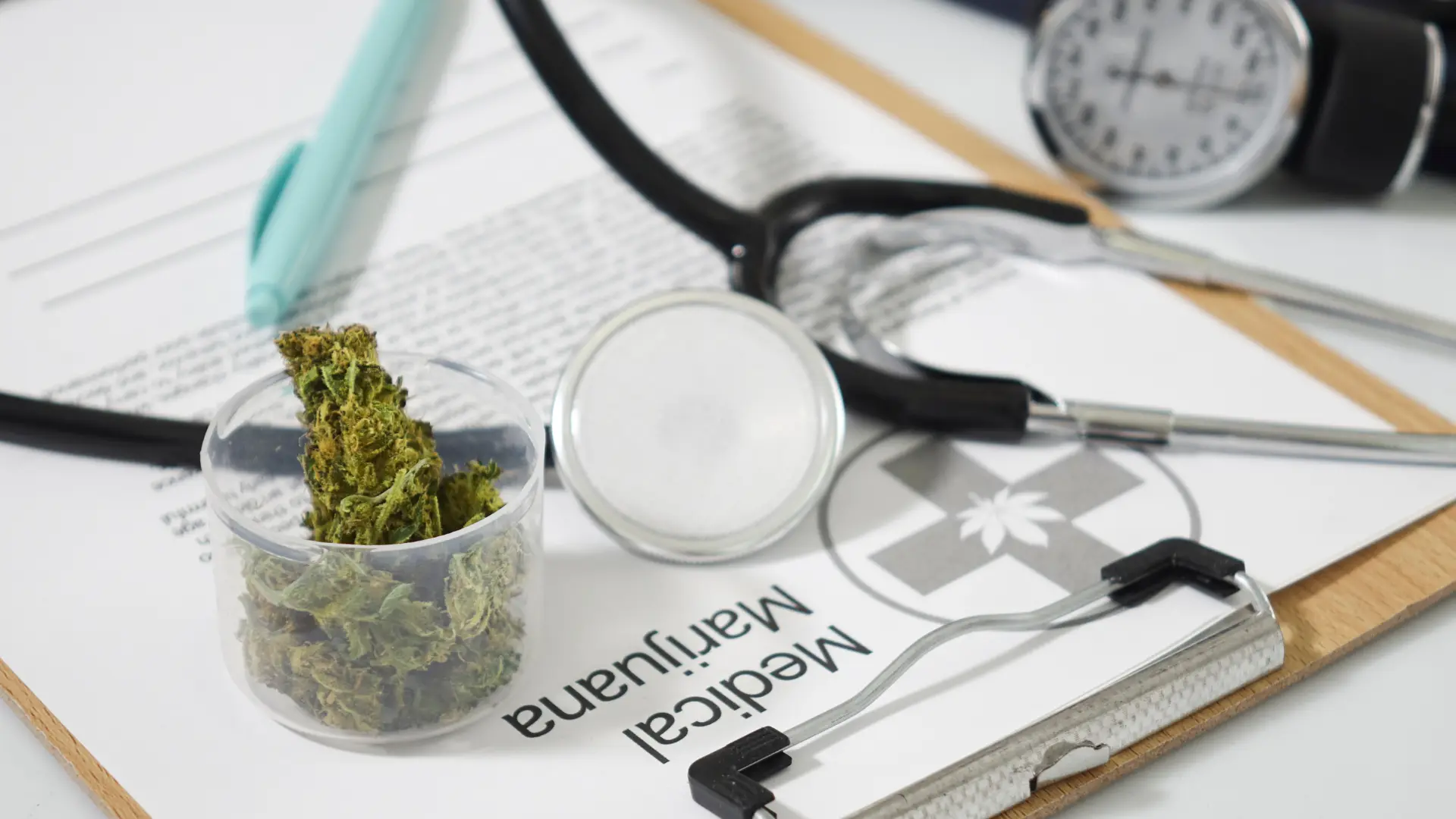 Study Most Pain Patients and Doctors Back Medical Marijuana Legalization Image